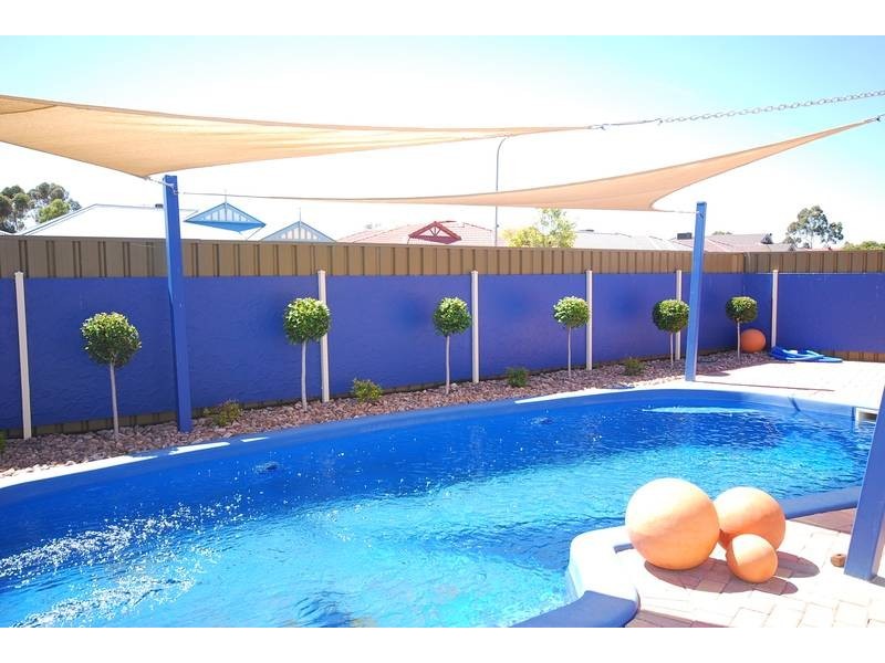 1 Columbia Street, Paralowie SA 5108