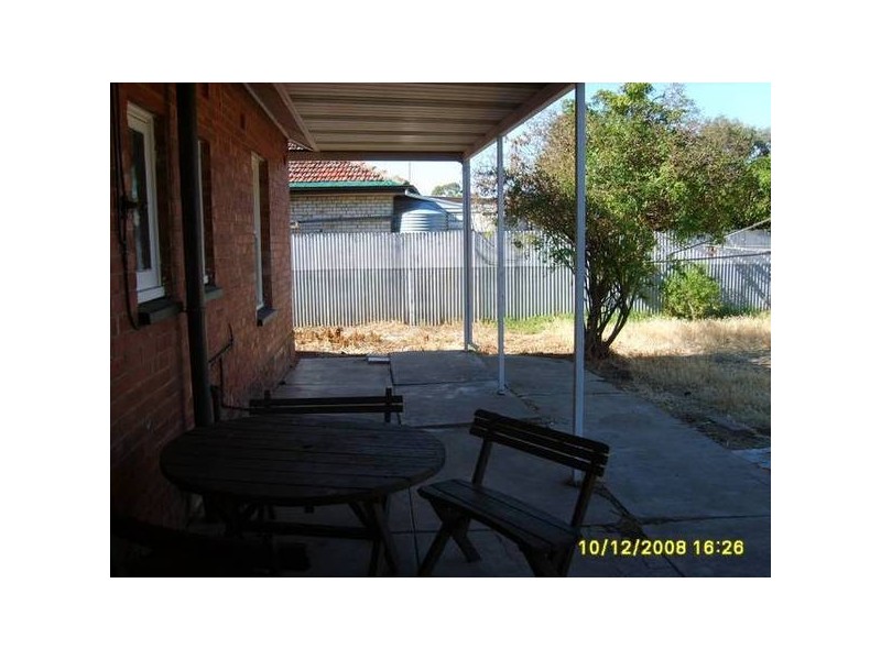 11 Lockerley Street, Elizabeth Vale SA 5112