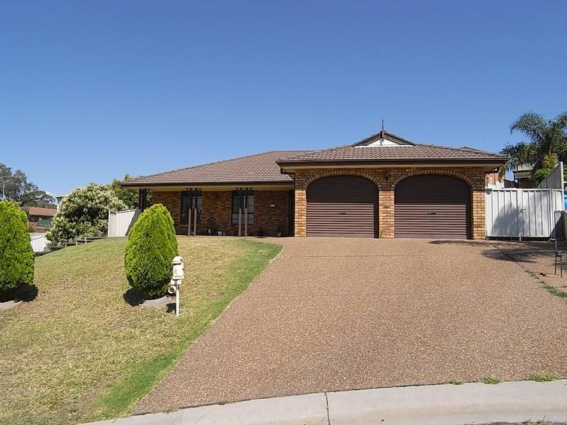 8 Marlock Place, Muswellbrook NSW 2333