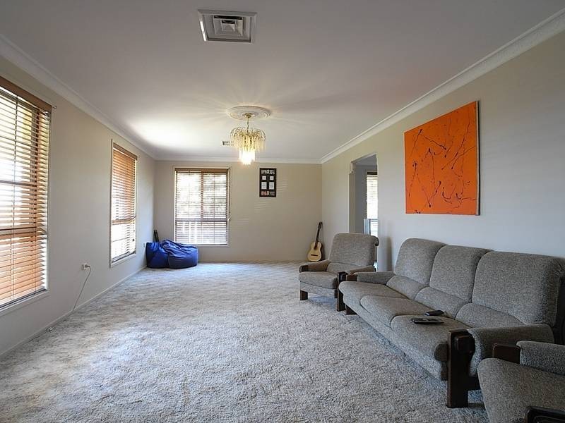 8 Marlock Place, Muswellbrook NSW 2333
