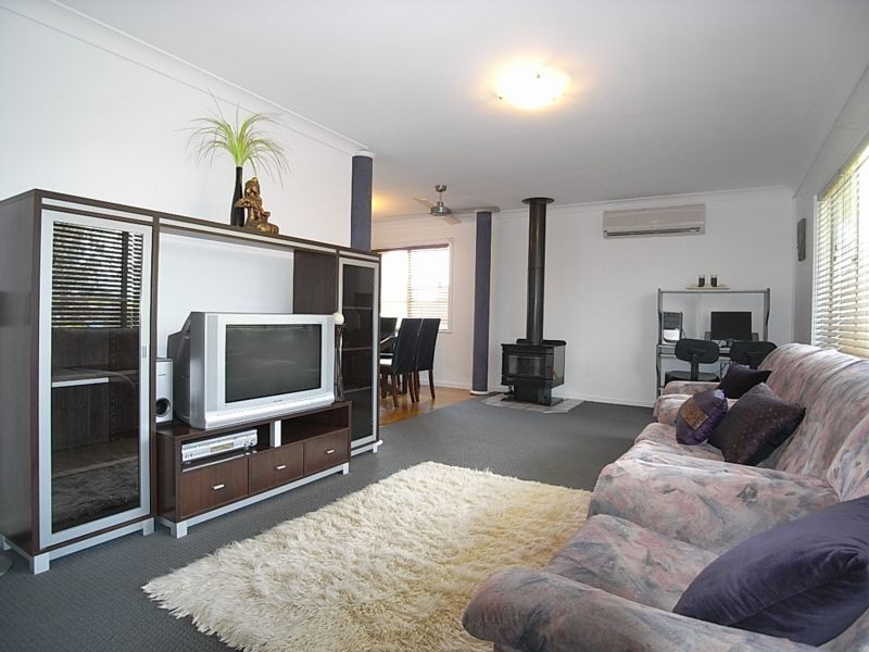 2 Bronte Crescent, Muswellbrook NSW 2333