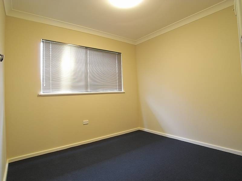 1/8 Midanga Avenue, Muswellbrook NSW 2333