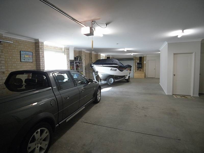 27 Bloodwood Road, Muswellbrook NSW 2333