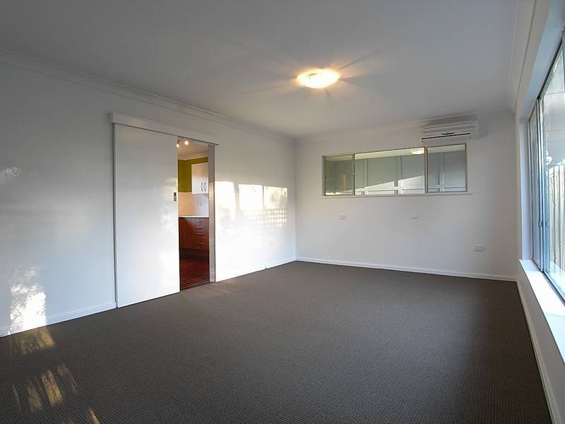 1/8 Midanga Avenue, Muswellbrook NSW 2333