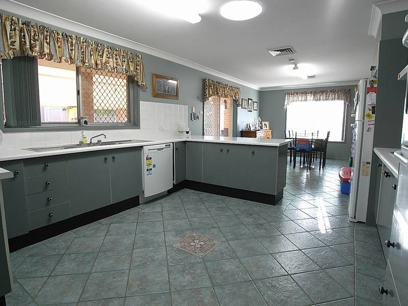 27 Acacia Drive, Muswellbrook NSW 2333
