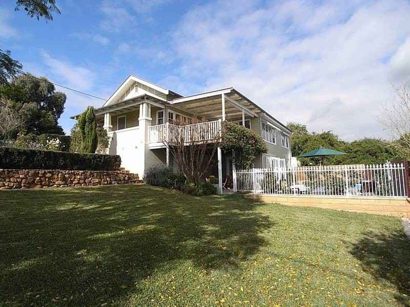 24 Flanders Avenue, Muswellbrook NSW 2333