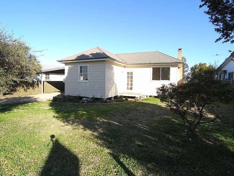 25 Kenilworth Street, Denman NSW 2328