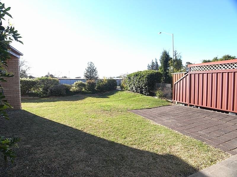 3/37 Hillside Gardens, Rutherford Road, Muswellbrook NSW 2333