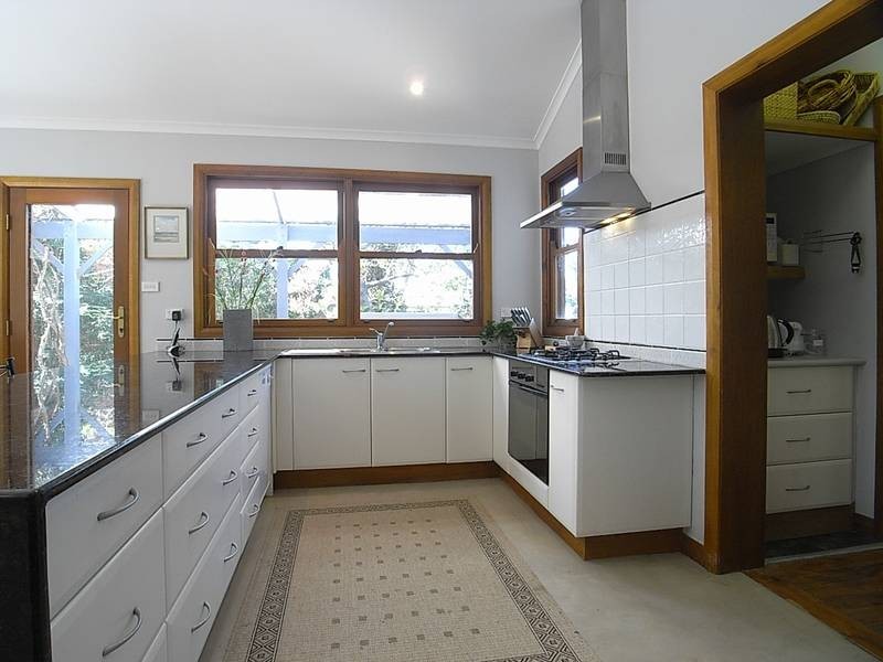 2 Hillview Avenue, Muswellbrook NSW 2333