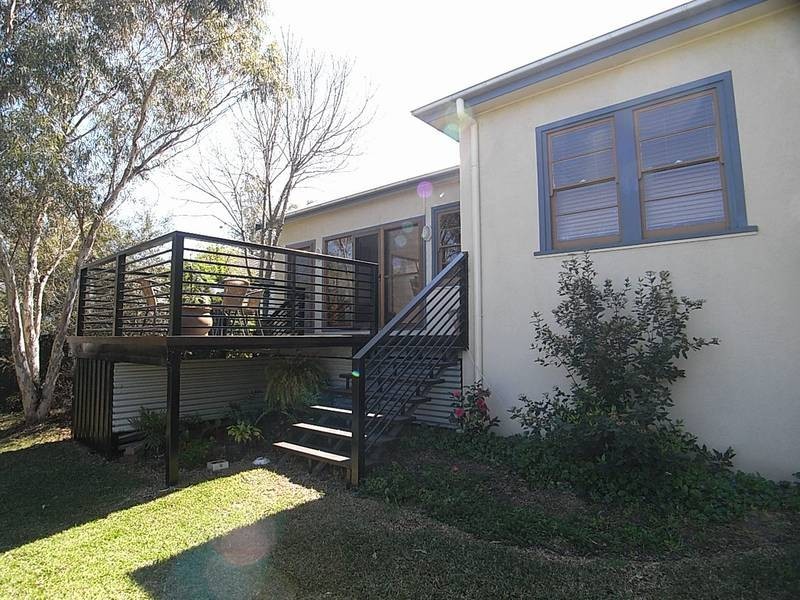 2 Hillview Avenue, Muswellbrook NSW 2333