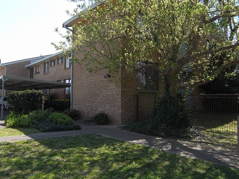 4/13 Lorne Street, Muswellbrook NSW 2333