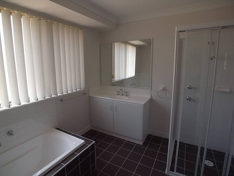 11b Lou Fisher Place, Muswellbrook NSW 2333