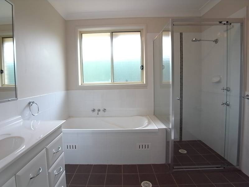 39 Bimbadeen Drive, Muswellbrook NSW 2333