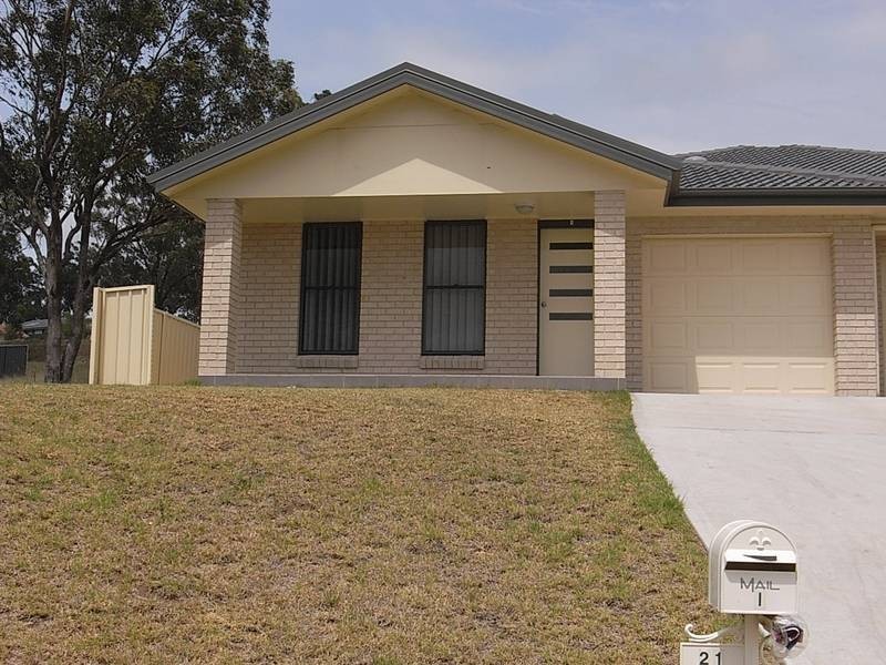 1/21 Bimbadeen Drive, Muswellbrook NSW 2333