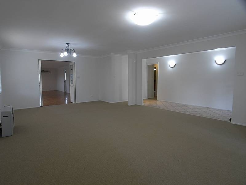 12 Fitzgerald Ave, Muswellbrook NSW 2333