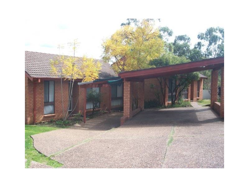 2/96 Bedford Street, Aberdeen NSW 2336