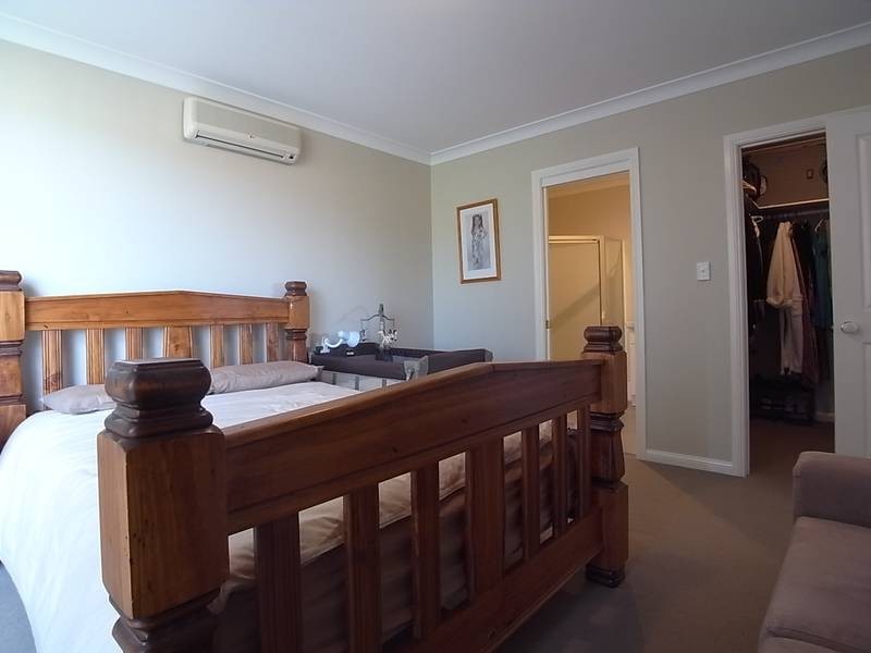 2/4 Silky Oak Close, Muswellbrook NSW 2333