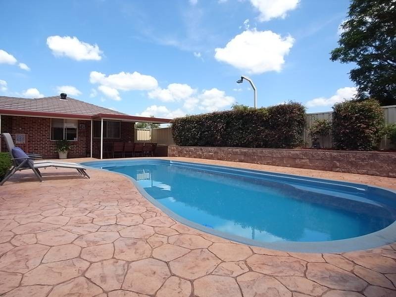 11 Fitzgerald Avenue, Muswellbrook NSW 2333