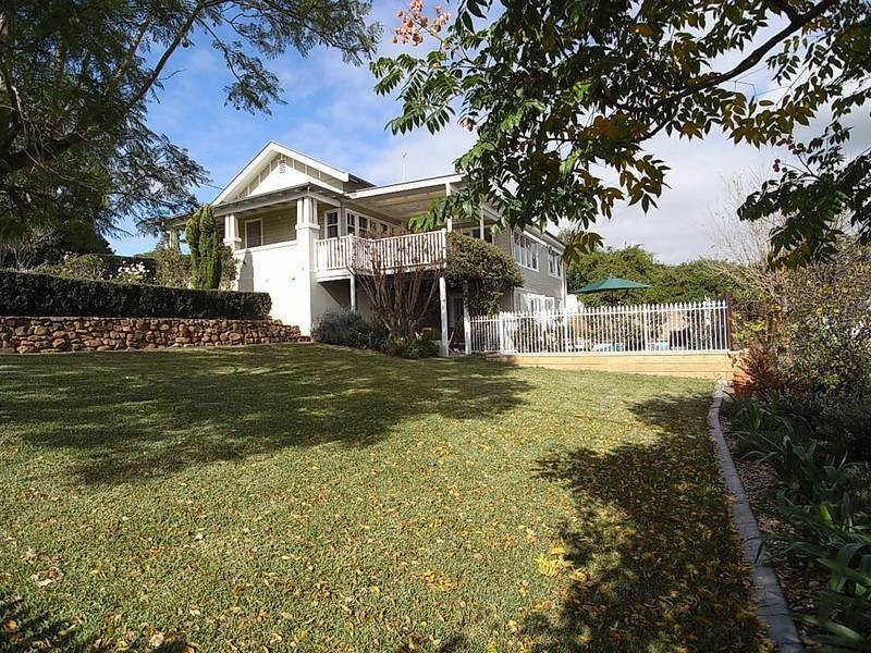 24 Flanders Avenue, Muswellbrook NSW 2333