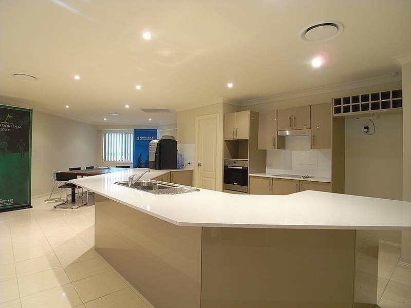 2 Bimbadeen Drive, Muswellbrook NSW 2333