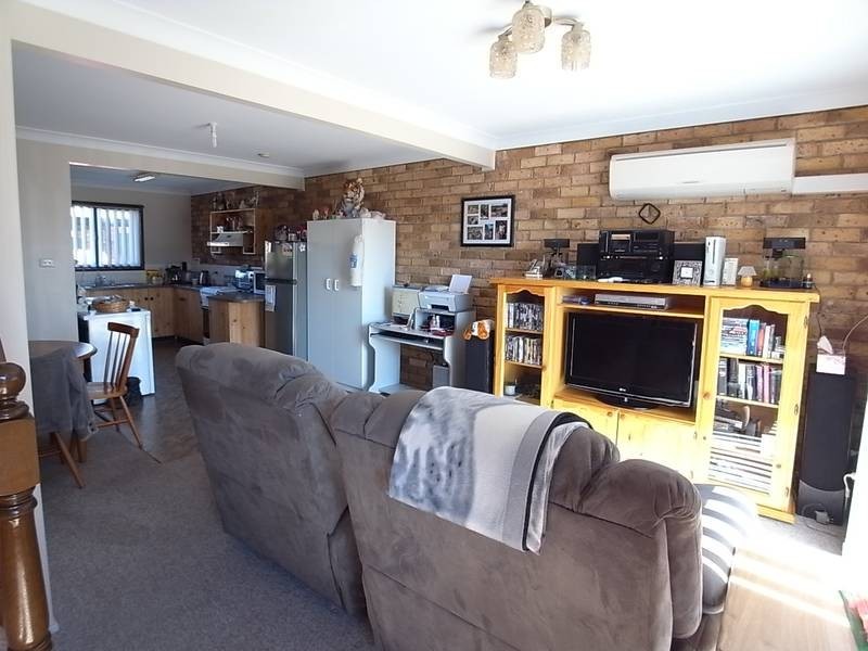 4/12 McClintock Drive, Muswellbrook NSW 2333