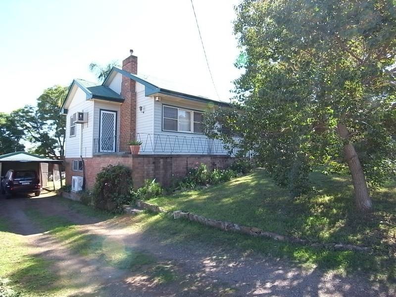 8 Flanders Avenue, Muswellbrook NSW 2333
