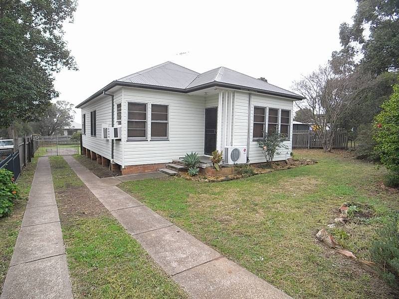 20 Forbes Street, Muswellbrook NSW 2333