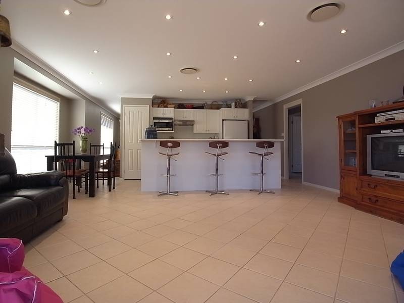 11 Bimbadeen Drive, Muswellbrook NSW 2333