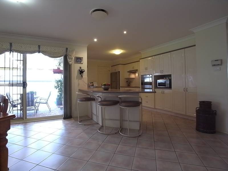 11 Fitzgerald Ave, Muswellbrook NSW 2333