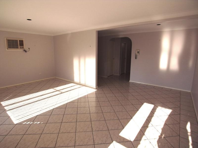 1/2 Oak Place, Muswellbrook NSW 2333