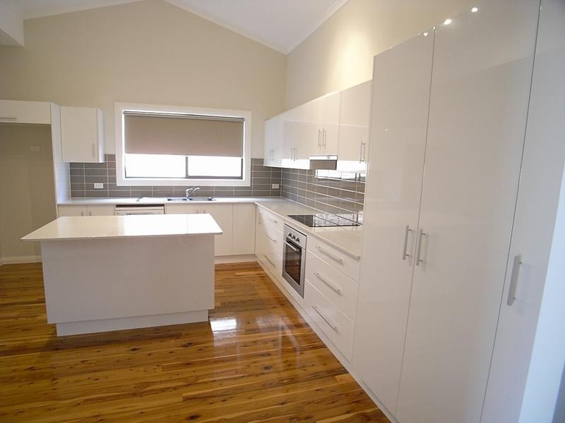 11 MacKenzie Street, Aberdeen NSW 2336