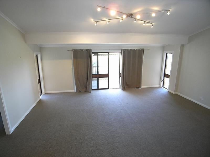11 MacKenzie Street, Aberdeen NSW 2336
