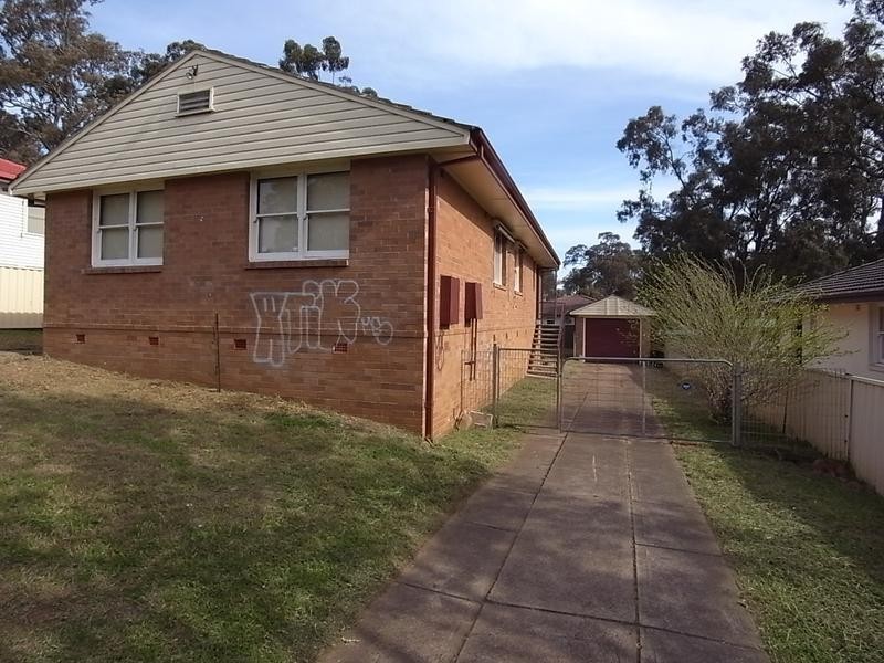 33 Anzac Parade, Muswellbrook NSW 2333