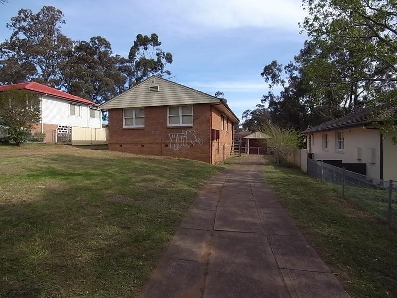 33 Anzac Parade, Muswellbrook NSW 2333