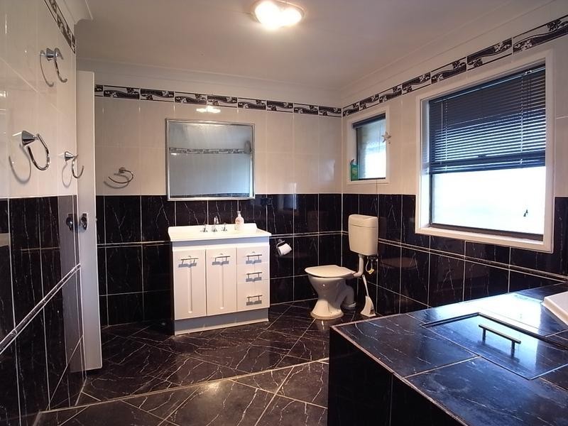 4 Bronte Crescent, Muswellbrook NSW 2333