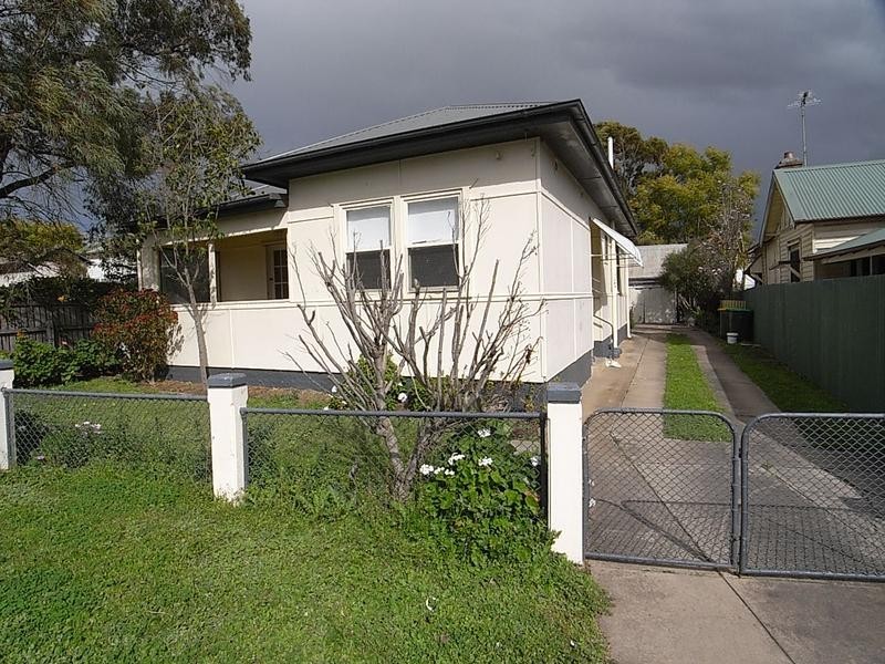 13 Wilkins Street, Muswellbrook NSW 2333