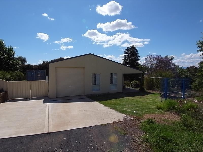 5 Alexander Close, Aberdeen NSW 2336