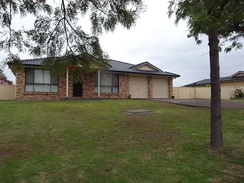 16 Bowman Street, Muswellbrook NSW 2333