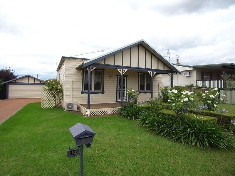 10 Wilson Street, Muswellbrook NSW 2333