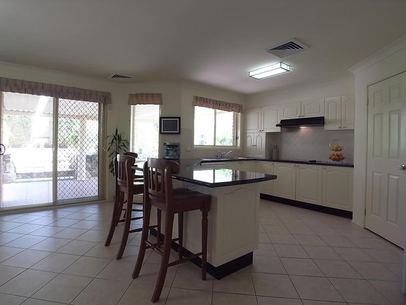 19 Edinglassie Drive, Muswellbrook NSW 2333