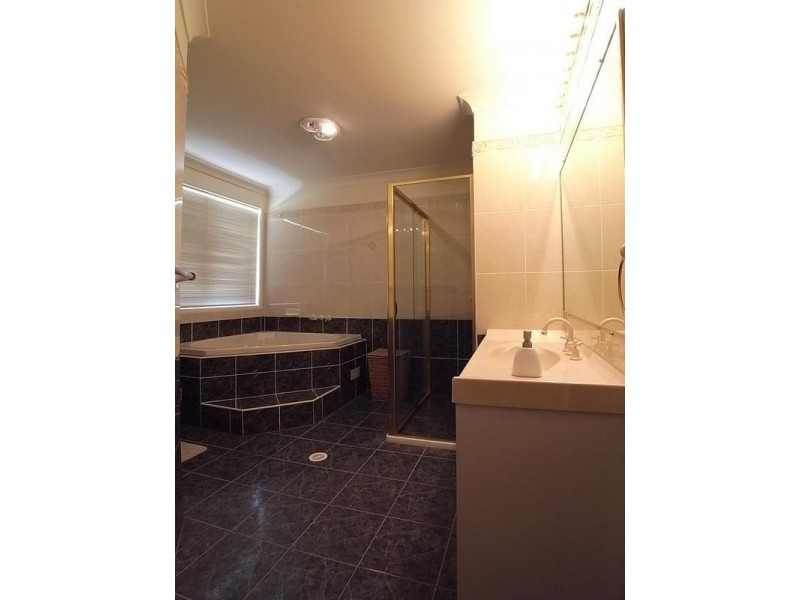 19 Edinglassie Drive, Muswellbrook NSW 2333