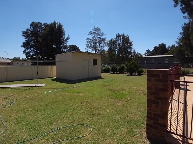 6 St Andrews Place, Muswellbrook NSW 2333