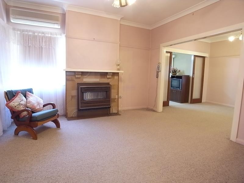 13 Roger Street, Muswellbrook NSW 2333