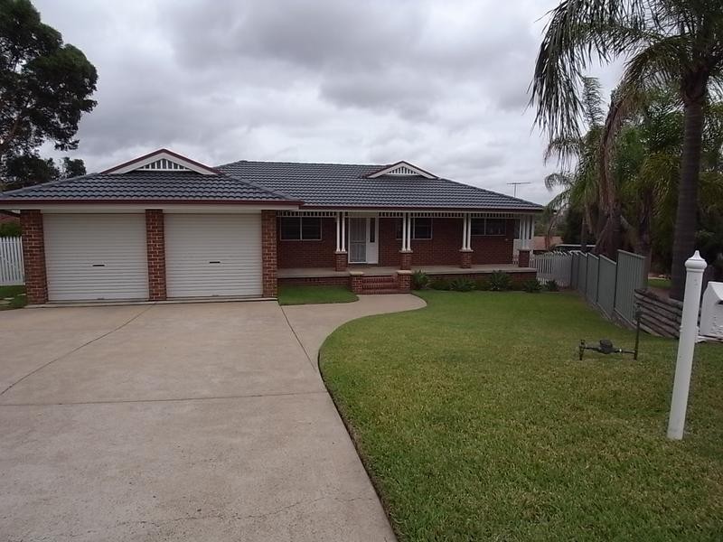7 Almeria Glen, Muswellbrook NSW 2333