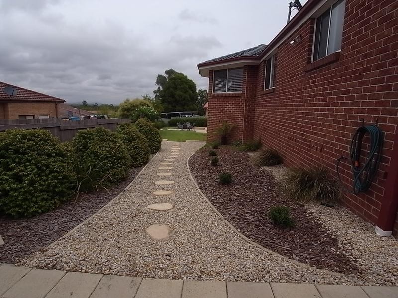7 Almeria Glen, Muswellbrook NSW 2333