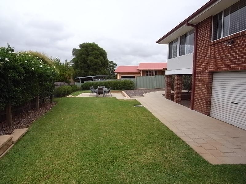 7 Almeria Glen, Muswellbrook NSW 2333