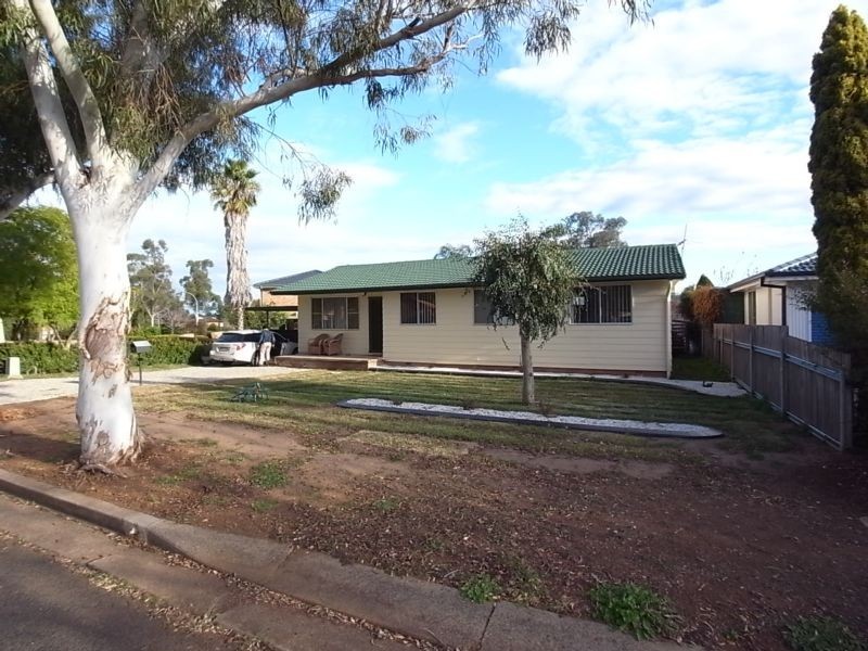 8 Seaward Avenue, Scone NSW 2337