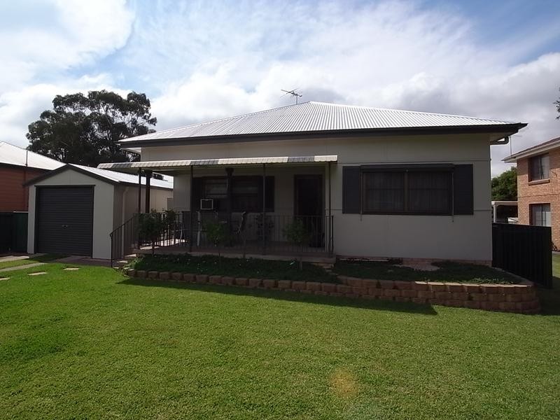 5 Clifford Street, Muswellbrook NSW 2333