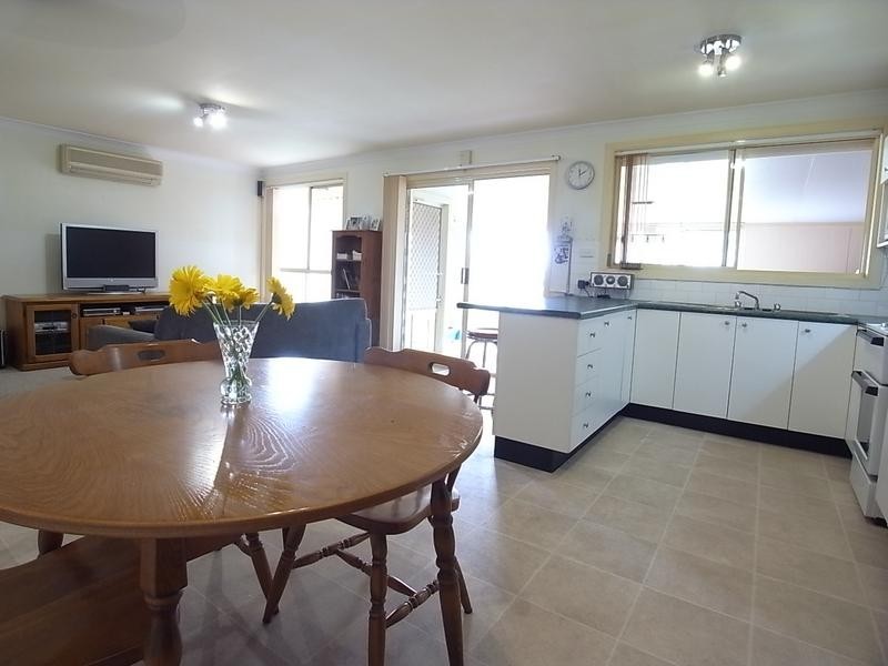 1/6 Hakea Drive, Muswellbrook NSW 2333