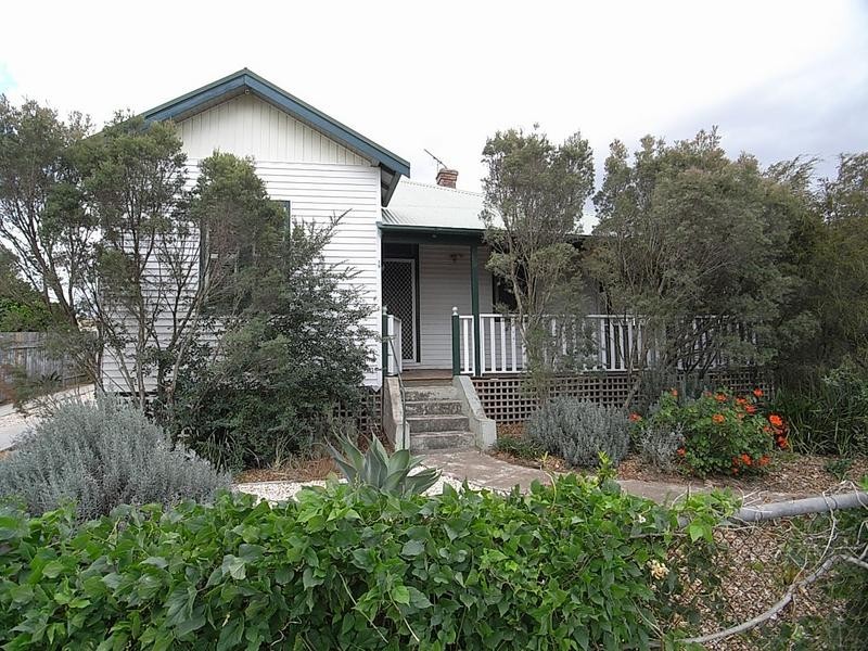 15 Flanders Avenue, Muswellbrook NSW 2333